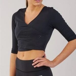 Gymshark Black Fitted Crop Top with 3/4 Sleeves